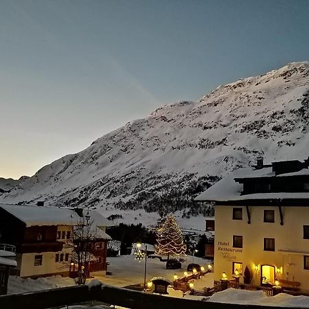 Hotel Valisera Galtür エクステリア 写真