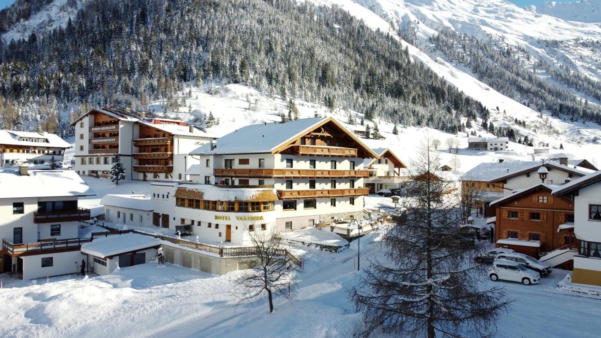 Hotel Valisera Galtür エクステリア 写真