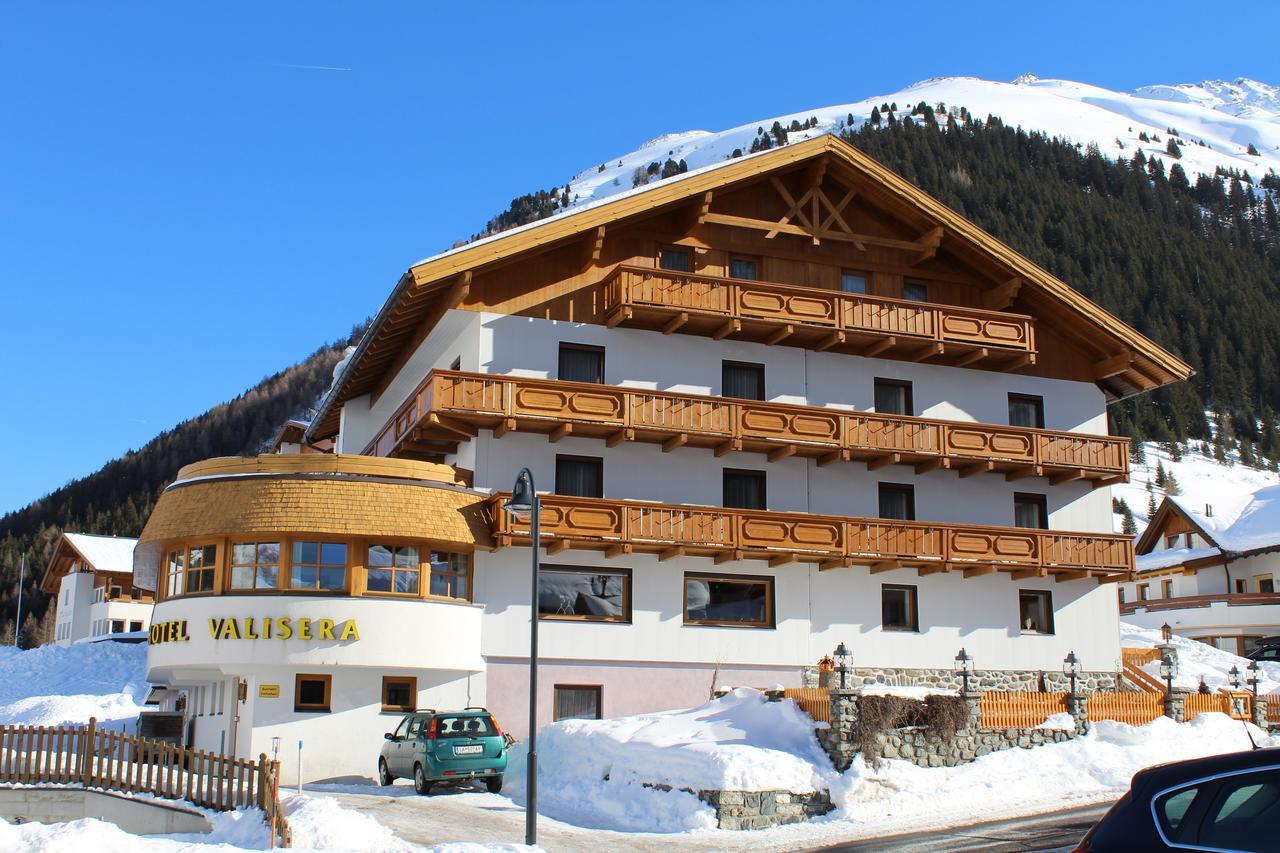 Hotel Valisera Galtür エクステリア 写真