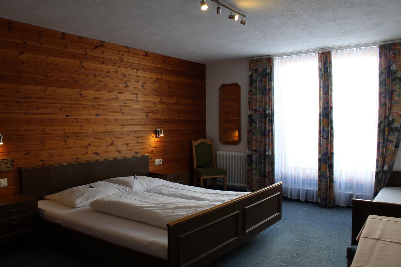 Hotel Valisera Galtür エクステリア 写真
