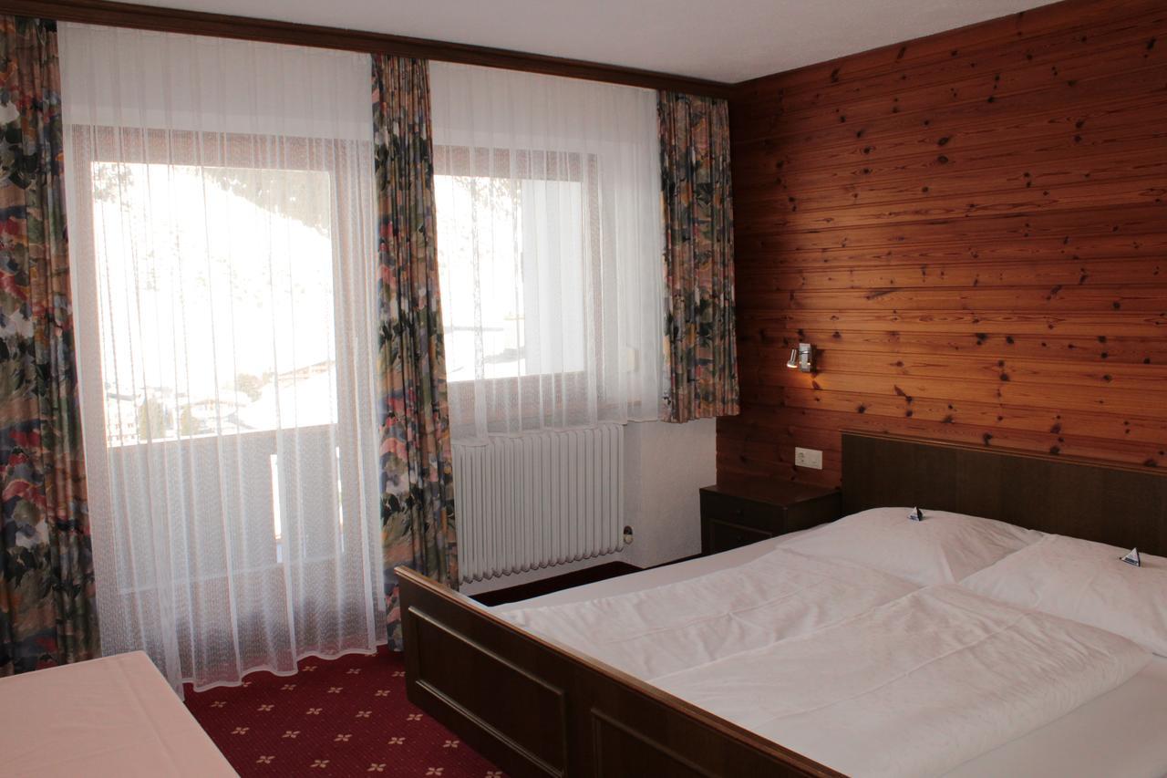 Hotel Valisera Galtür エクステリア 写真
